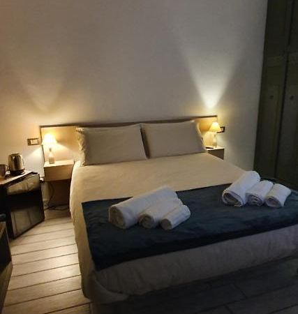 Piazza Martiri Rooms Cagliari Eksteriør billede