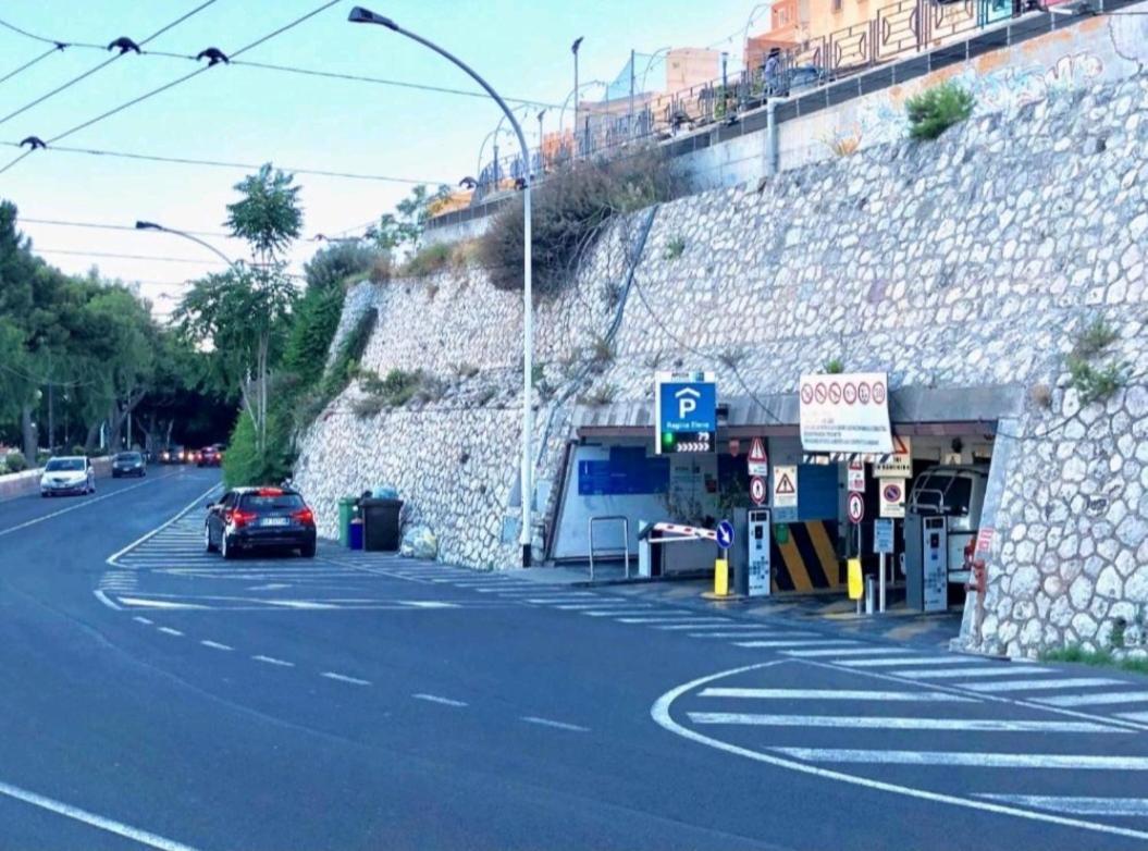 Piazza Martiri Rooms Cagliari Eksteriør billede