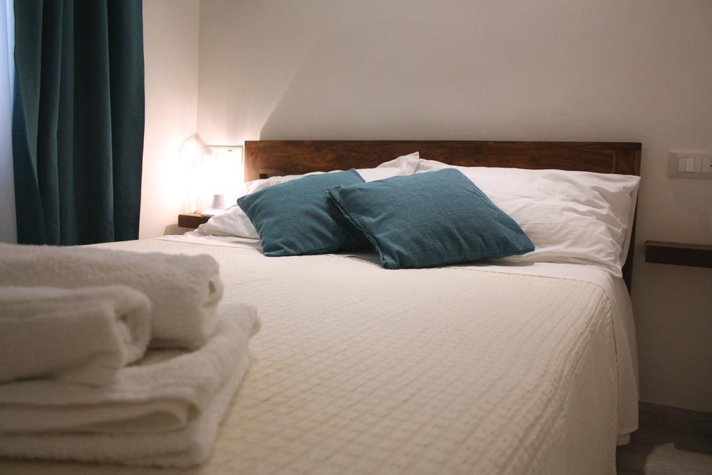 Piazza Martiri Rooms Cagliari Værelse billede